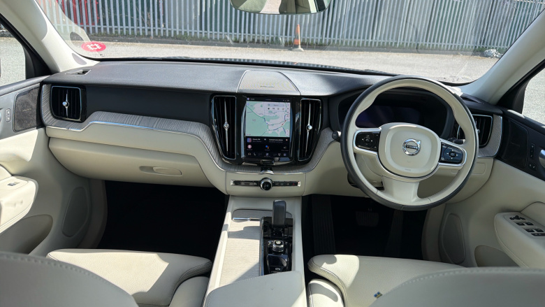 Volvo Xc60 2.0 B4P Plus Dark 5dr Geartronic Petrol Estate